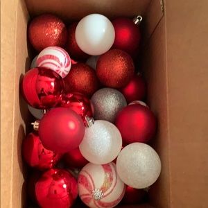 Peppermint Christmas Decor